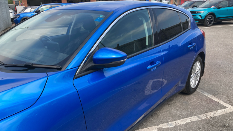 Ford Focus 1.0 EcoBoost 125 Titanium 5dr Petrol Hatchback
